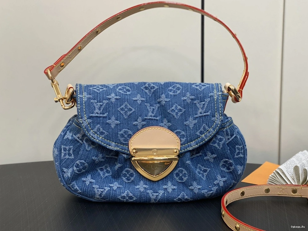 LOUIS VUITTON Sunset 0124